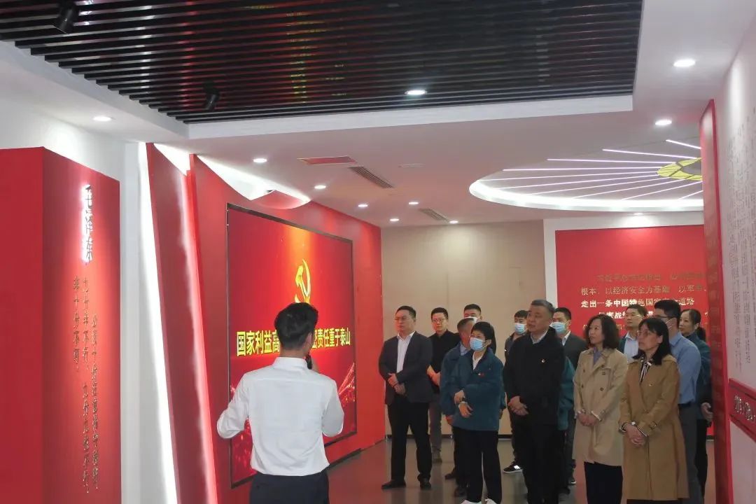 濱城區(qū)財(cái)稅黨建聯(lián)盟開展“提升保密工作意識(shí)，筑牢保密思想防線”教育實(shí)訓(xùn)活動(dòng)(圖2)