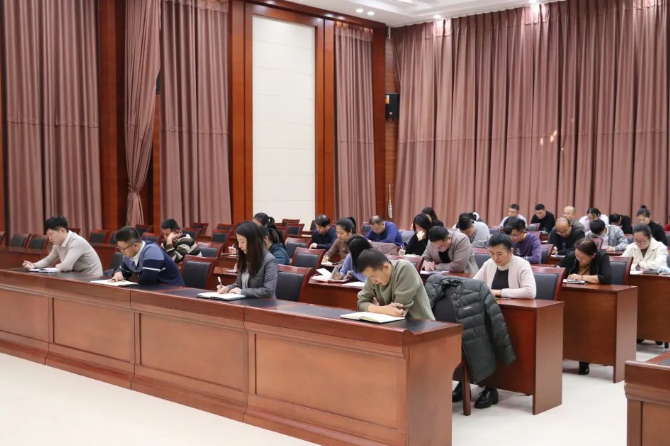 【凝心聚力 砥礪前行】惠眾財金集團召開第一屆二次職工代表大會(圖4)