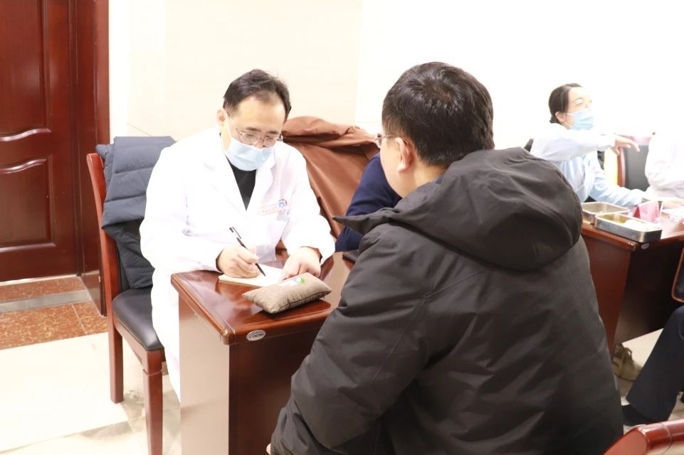 惠眾財金集團組織開展“溫情工會 健康相伴”中醫特色診療活動惠眾財金集團組織開展“溫情工會 健康相伴”中醫特色診療活動(圖4)